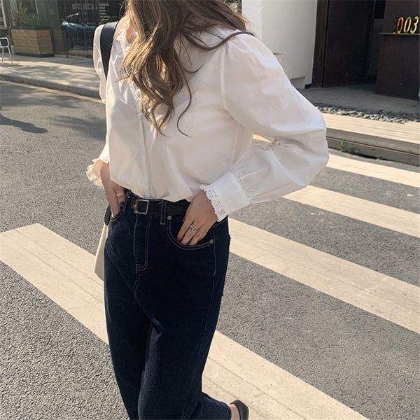 shirt elegant female plus slobbering high-quality 2021 white lace sweet neckline v thin streetwear shirts
shirt elegant female plus slobbering high-quality 2021 white lace sweet neckline v thin streetwear shirts