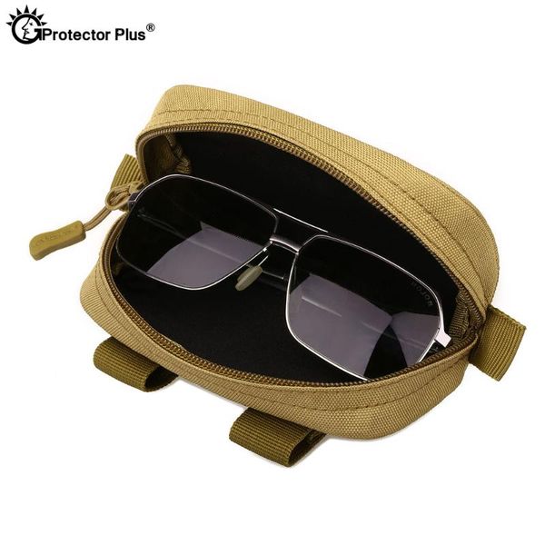 stuff sacks outdoor cycling multi-functional bag small tactical glasses camouflage case clutch waist waterproof card package
stuff sacks outdoor cycling multi-functional bag small tactical glasses camouflage case clutch waist waterproof card package