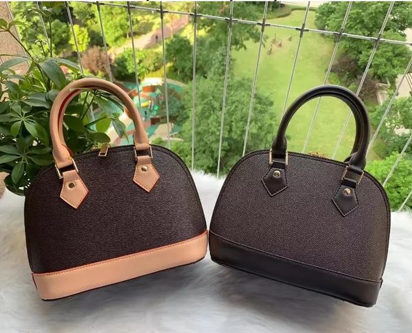 luxurys handbasg shell women messenger crossbody mini bag girls handbag fashion pochette sacoche patent leath
luxurys handbasg shell women messenger crossbody mini bag girls handbag fashion pochette sacoche patent leath