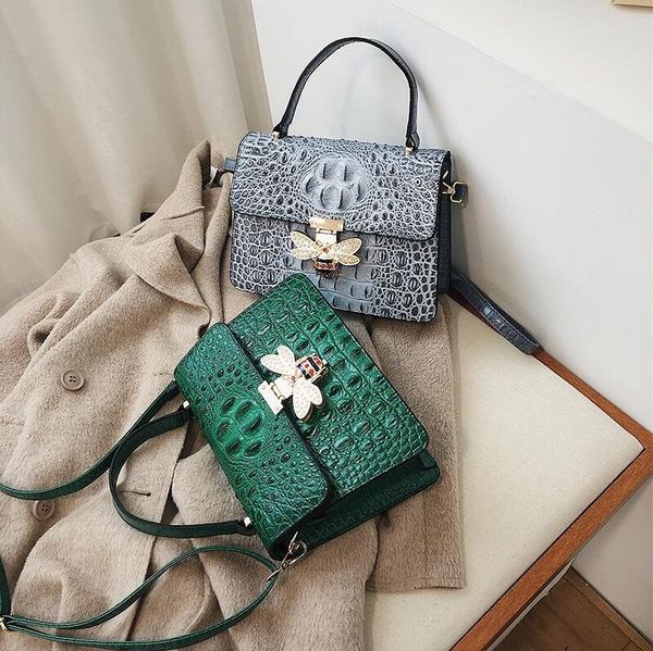 factory wholesale women handbag patterned leather bags elegant atmosphere crocodile womens shoulder handbags color diamond buckle fashion ba, Black;red
factory wholesale women handbag patterned leather bags elegant atmosphere crocodile womens shoulder handbags color diamond buckle fashion ba, Black;red