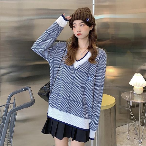 women's sweaters autumn and winter 2021 lazy wind ladies loose v-neck sweater wild lattice fashion blue knit top, White;black
women's sweaters autumn and winter 2021 lazy wind ladies loose v-neck sweater wild lattice fashion blue knit top, White;black