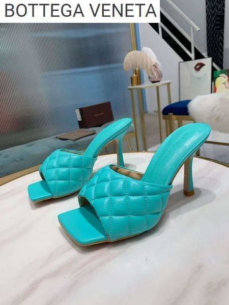 luxury brand women high heels sandals slippers mules slides pumps loafers ballerinas sneakers dress shoes designer zjf4, Black;white
luxury brand women high heels sandals slippers mules slides pumps loafers ballerinas sneakers dress shoes designer zjf4, Black;white