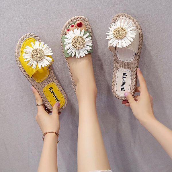 shoes woman 2021 low slippers casual flower loafers shale female beach pantofle luxury flat rubber sabot soft summer floral, Black
shoes woman 2021 low slippers casual flower loafers shale female beach pantofle luxury flat rubber sabot soft summer floral, Black