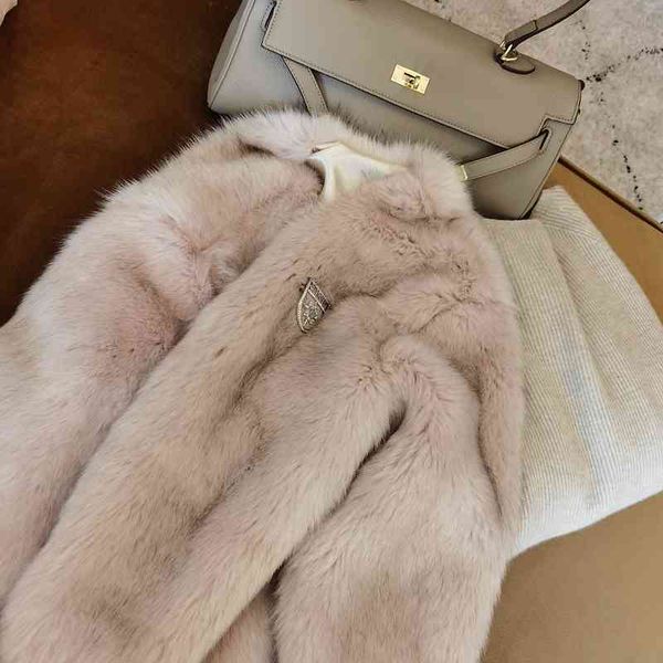 blends winter fashion women v-neck faux coats elegant fake fox fur jackets a262, Black
blends winter fashion women v-neck faux coats elegant fake fox fur jackets a262, Black