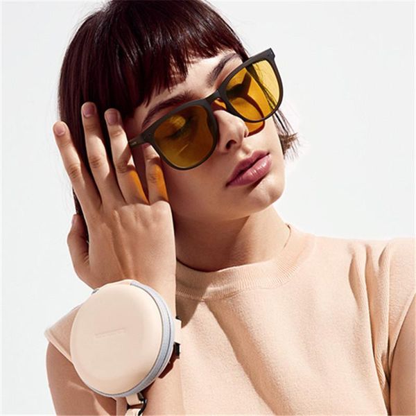 sunglasses folding air cushion women's 2022 summer anti ultraviolet sunscreen with convenient glasses case men's retro sungl, White;black
sunglasses folding air cushion women's 2022 summer anti ultraviolet sunscreen with convenient glasses case men's retro sungl, White;black