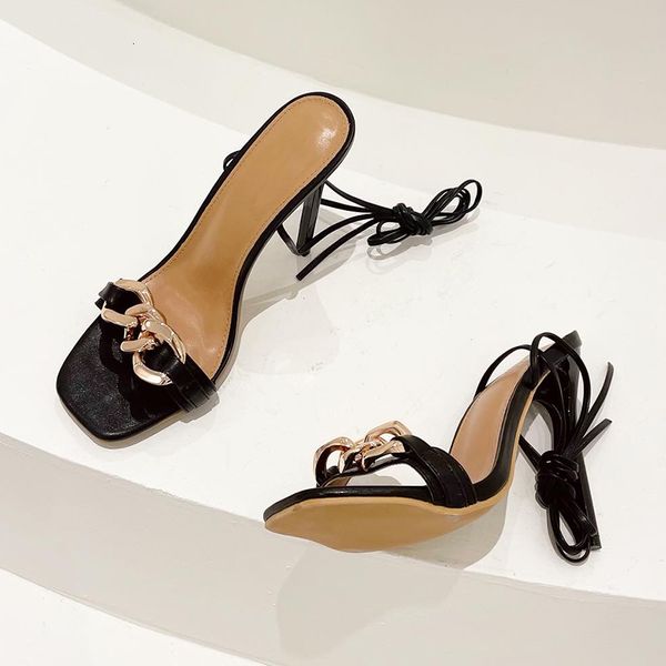slippers fashion 2021 chain design summer ankle strap women's sandals open toe lace-up thin high heels ladies shoes 35-42 iu2, Black
slippers fashion 2021 chain design summer ankle strap women's sandals open toe lace-up thin high heels ladies shoes 35-42 iu2, Black