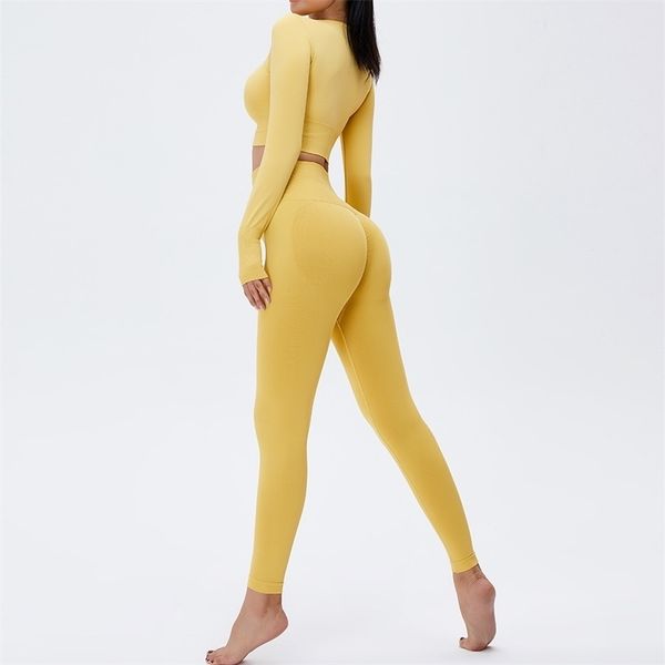 2021 new style yoga suit female nude feeling skin tight solid color fitness two piece set
2021 new style yoga suit female nude feeling skin tight solid color fitness two piece set