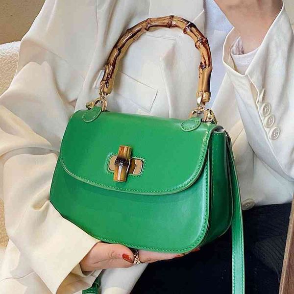 2022 factory wholesale advanced texture women's fashion versatile ins messenger portable small square bag
2022 factory wholesale advanced texture women's fashion versatile ins messenger portable small square bag