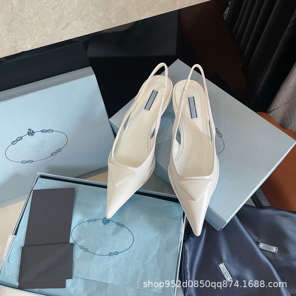 2021 summer new p family triangle letter pointed kitten heel high heel sandals women's summer low heel french women's shoes ysj, Black
2021 summer new p family triangle letter pointed kitten heel high heel sandals women's summer low heel french women's shoes ysj, Black