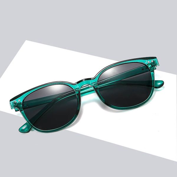 classical round square style fashion sunglasses succinct slim plastic frame with newcolors light sun glasses for men women 5 colors wholesal, White;black
classical round square style fashion sunglasses succinct slim plastic frame with newcolors light sun glasses for men women 5 colors wholesal, White;black