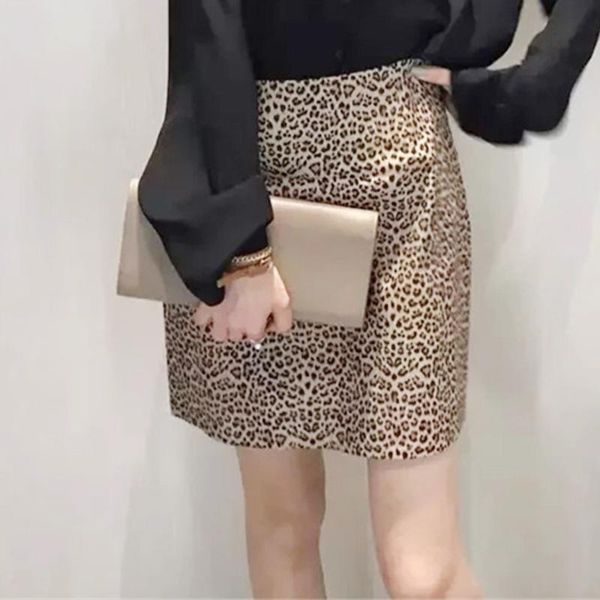 skirts 2021 arrival leopard women fashion retro print high waist zipper mini skirt for ladies summer party pencil, Black
skirts 2021 arrival leopard women fashion retro print high waist zipper mini skirt for ladies summer party pencil, Black