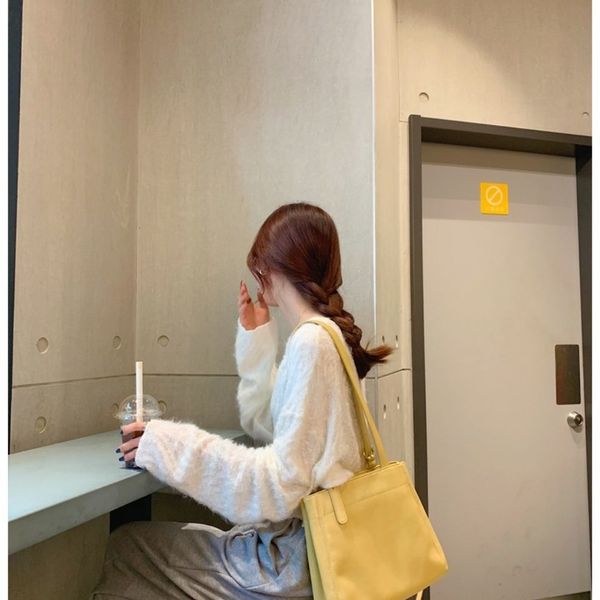 louis vutton bagcheng yaya's original self-made 2021 spring and summer new fashion light versatile armpit retro niche shoulder bagf bag
louis vutton bagcheng yaya's original self-made 2021 spring and summer new fashion light versatile armpit retro niche shoulder bagf bag