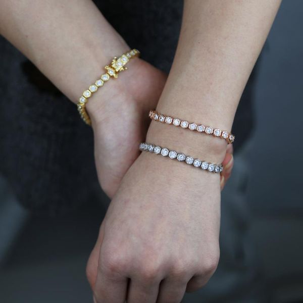 link, chain square shape charm with round zircon tennis bracelet rose gold color crystal rhinestone bangle box clasp jewelry, Black
link, chain square shape charm with round zircon tennis bracelet rose gold color crystal rhinestone bangle box clasp jewelry, Black