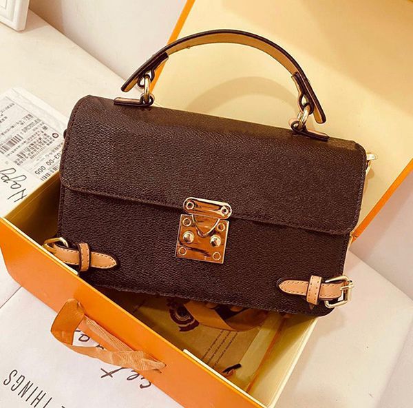 2023 sport messenger outdoor crossbody bag designers handbag purse bag luxurys design s lock lvl sling women new
2023 sport messenger outdoor crossbody bag designers handbag purse bag luxurys design s lock lvl sling women new