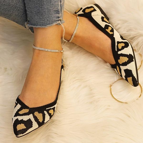 sandals women pointed toe solid color flat ladies shoes 2021 summer fashion casual comfy outdoor female footwear, Black
sandals women pointed toe solid color flat ladies shoes 2021 summer fashion casual comfy outdoor female footwear, Black
