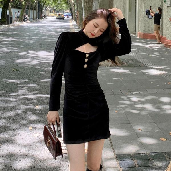 casual dresses 2021 autumn and winter french retro hepburn waist thin temperament hollow long-sleeved velvet dress women, Black;gray
casual dresses 2021 autumn and winter french retro hepburn waist thin temperament hollow long-sleeved velvet dress women, Black;gray