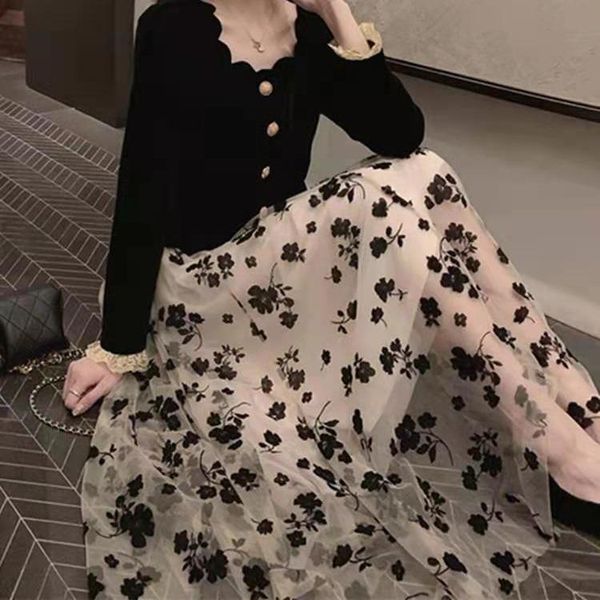skirts mesh floral skirt women's spring and summer 2021 yarn medium length high waist slim a-line lace, Black
skirts mesh floral skirt women's spring and summer 2021 yarn medium length high waist slim a-line lace, Black