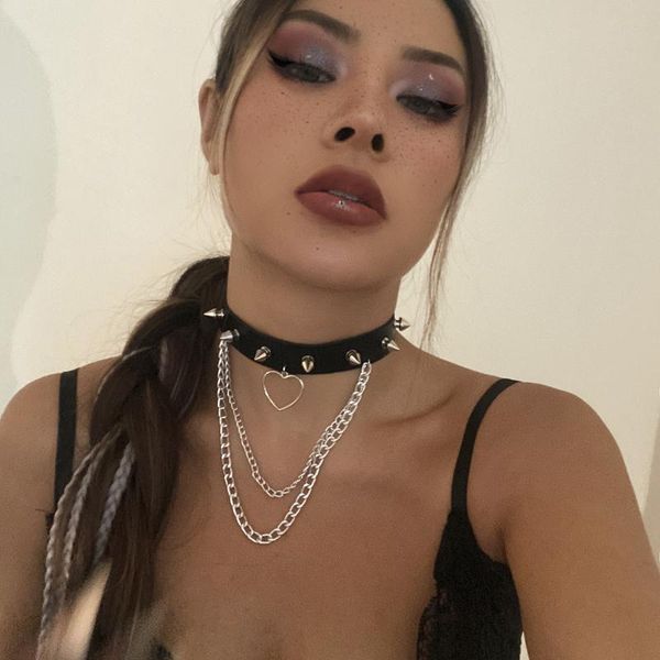 chokers punk dark pu leather rivet hollowed heart necklace for women goth exaggerated chain tassel 2021 fashion jewelry, Golden;silver
chokers punk dark pu leather rivet hollowed heart necklace for women goth exaggerated chain tassel 2021 fashion jewelry, Golden;silver