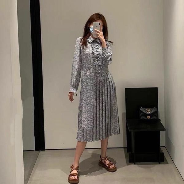casual dresses autumn and winter 2021 silk printing lace high waist elegant pleated dress, Black;gray
casual dresses autumn and winter 2021 silk printing lace high waist elegant pleated dress, Black;gray