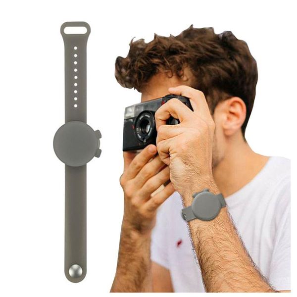 wrist support 1pc fashion liquid wristband hand dispenser handwash sanitizing dispensing outdoor sanitizer bracelet, Black;red
wrist support 1pc fashion liquid wristband hand dispenser handwash sanitizing dispensing outdoor sanitizer bracelet, Black;red