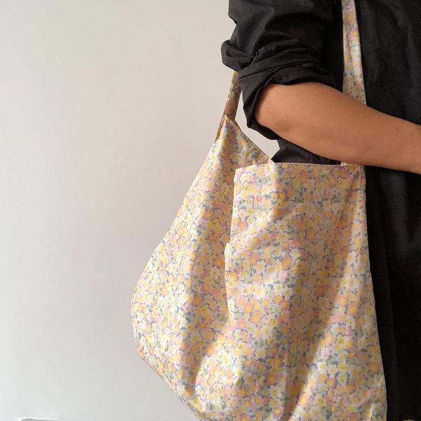 evening bags vintage floral women thin cotton shoulder bag large capacity ladies flower shopping summer beach travel cloth tote handbags
evening bags vintage floral women thin cotton shoulder bag large capacity ladies flower shopping summer beach travel cloth tote handbags