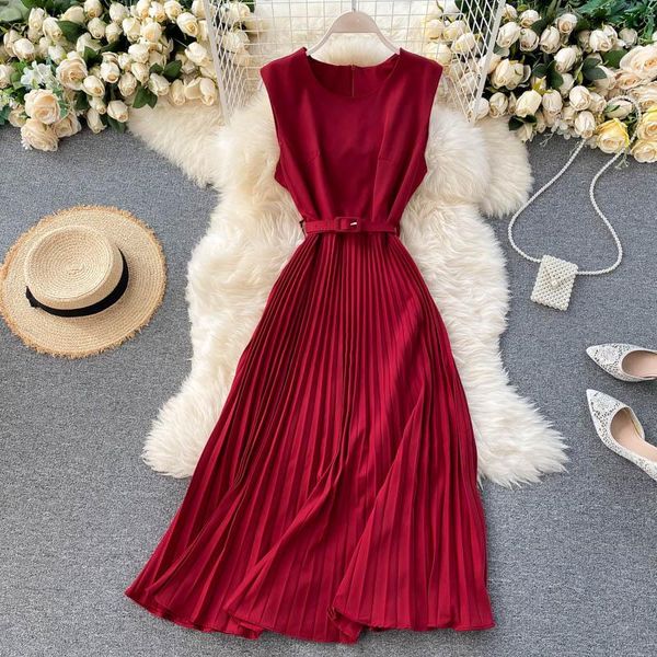 casual dresses 2021 summer women elegant solid korean fashion round neck sleeveless pleated midi wear to work office dress with belt robe fe, Black;gray
casual dresses 2021 summer women elegant solid korean fashion round neck sleeveless pleated midi wear to work office dress with belt robe fe, Black;gray