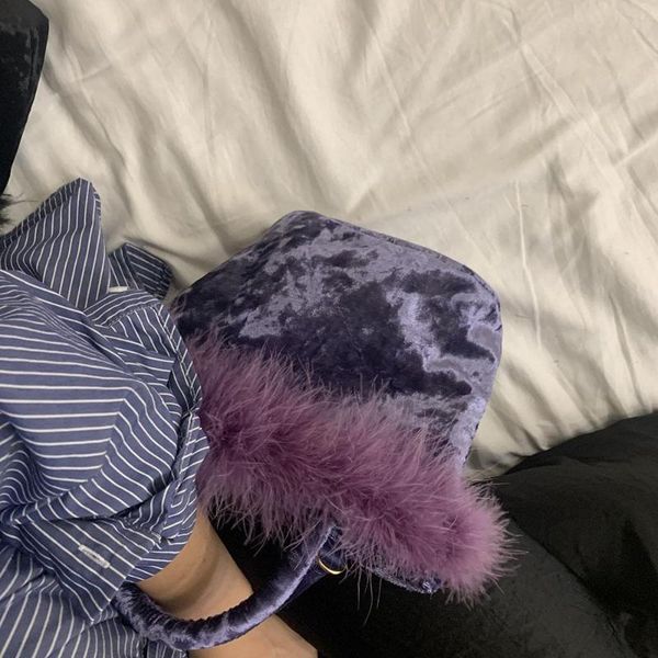 fashion velvet women small messenger bags luxury ladies evening clutch purse handbags vintage female furry bucket shoulder bag cross body
fashion velvet women small messenger bags luxury ladies evening clutch purse handbags vintage female furry bucket shoulder bag cross body