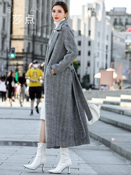 autumn and winter mink fleece coat women's middle length over knee thickening woollen wool & blends, Black
autumn and winter mink fleece coat women's middle length over knee thickening woollen wool & blends, Black