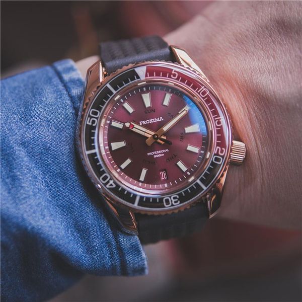 wristwatches proxima luxury cusn8 bronze watch men business wathces automatic mechanical sports clock men's diver 300m sapphire, Slivery;brown
wristwatches proxima luxury cusn8 bronze watch men business wathces automatic mechanical sports clock men's diver 300m sapphire, Slivery;brown