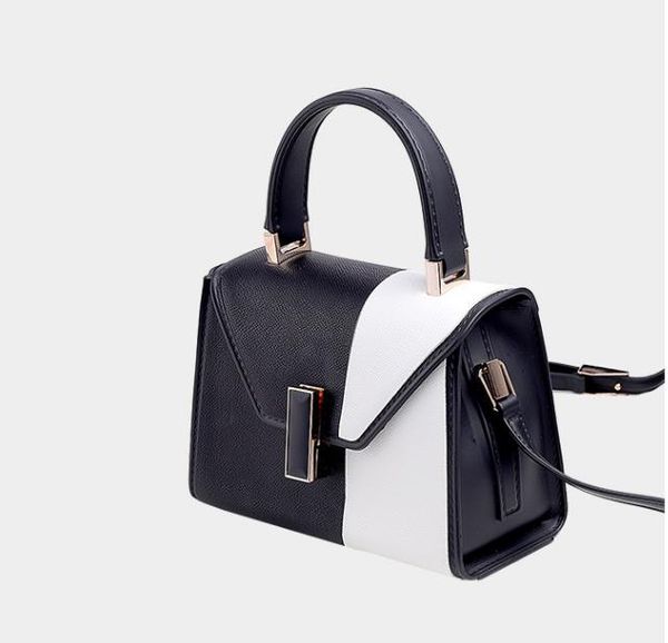 2020 new portable messenger bag trend color 47 contrast mini shell transparent beach color jelly bag25, Red;black
2020 new portable messenger bag trend color 47 contrast mini shell transparent beach color jelly bag25, Red;black