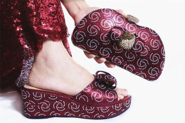 dress shoes beautiful wine women platform with crystal flower style african match handbag set gl1912-5,heel 7cm, Black
dress shoes beautiful wine women platform with crystal flower style african match handbag set gl1912-5,heel 7cm, Black