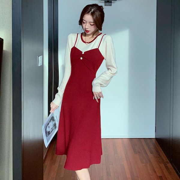 casual dresses one-piece korean ladies gentle round neck sweater dress 2021 autumn winter fake two-piece knitted strap base, Black;gray
casual dresses one-piece korean ladies gentle round neck sweater dress 2021 autumn winter fake two-piece knitted strap base, Black;gray