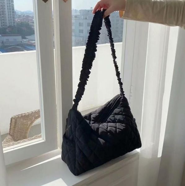 evening bags autumn/winter all- fold bag casual large-capacity shoulder canvas messenger female
evening bags autumn/winter all- fold bag casual large-capacity shoulder canvas messenger female
