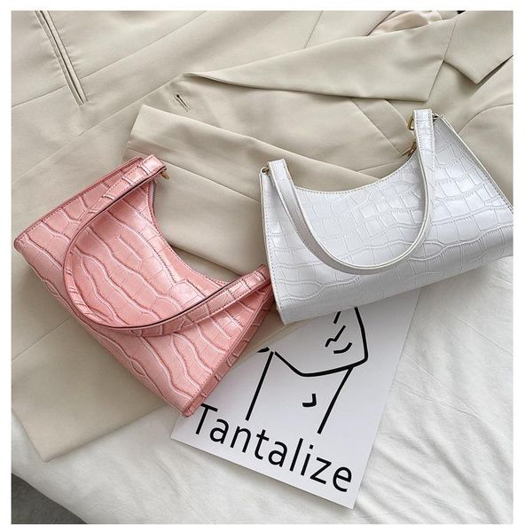 evening bags fashion exquisite women shopping bag retro casual totes shoulder female leather solid color chain handbag 2021
evening bags fashion exquisite women shopping bag retro casual totes shoulder female leather solid color chain handbag 2021