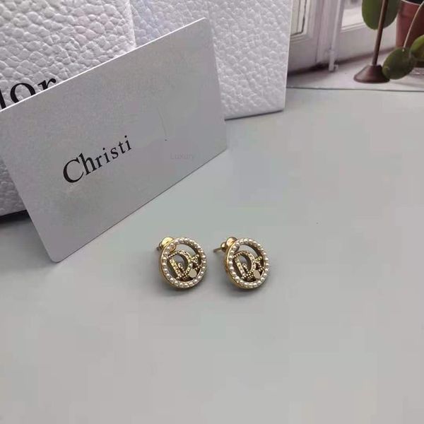 fashion design luxury jewelry earrings chir ddijia d's 20-year pearl women's net red high version classic letter, Golden
fashion design luxury jewelry earrings chir ddijia d's 20-year pearl women's net red high version classic letter, Golden