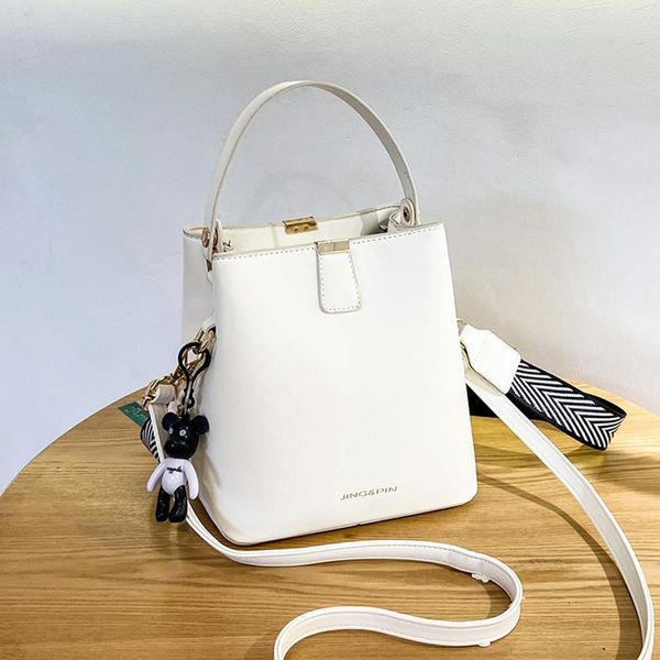 cross body 2021 wide strap solid color female pu leather bucket handbag brand designer lady's shoulder crossbody bags women's hand
cross body 2021 wide strap solid color female pu leather bucket handbag brand designer lady's shoulder crossbody bags women's hand