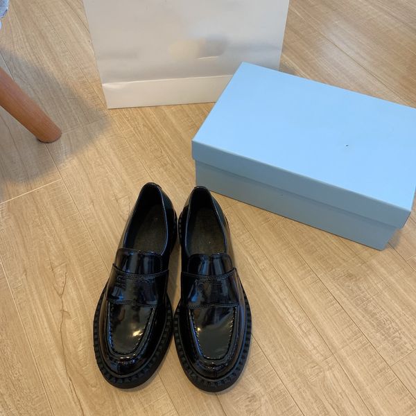 high version inverted triangle small leather slippers women flat sole european and american wild single casual platform shoes, Black
high version inverted triangle small leather slippers women flat sole european and american wild single casual platform shoes, Black