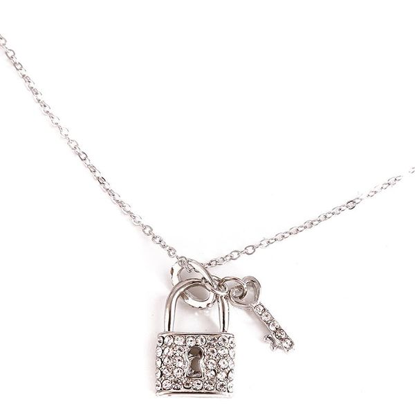 chokers fashion rhinestone choker necklaces women colier femme shiny and rose gold color lock custom name, Golden;silver
chokers fashion rhinestone choker necklaces women colier femme shiny and rose gold color lock custom name, Golden;silver