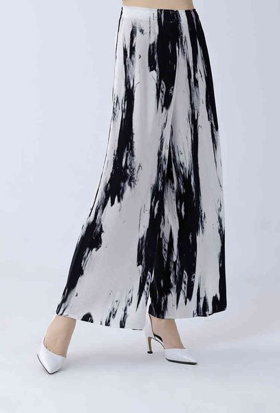 dresses miyake fashion fold black and white splash ink printing high straight long pants
dresses miyake fashion fold black and white splash ink printing high straight long pants