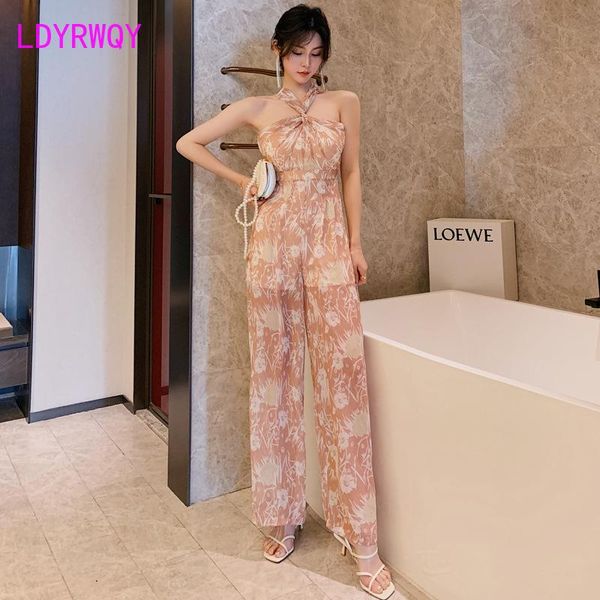 women's jumpsuits & rompers 2021 summer temperament strapless hanging neck printed chiffon jumpsuit loose wide legs, Black;white
women's jumpsuits & rompers 2021 summer temperament strapless hanging neck printed chiffon jumpsuit loose wide legs, Black;white