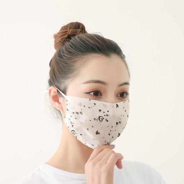 summer fashion printed chiffon 2021 gauze for women's outdoor thin sunscreen mask can be cleaned and ventilated
summer fashion printed chiffon 2021 gauze for women's outdoor thin sunscreen mask can be cleaned and ventilated