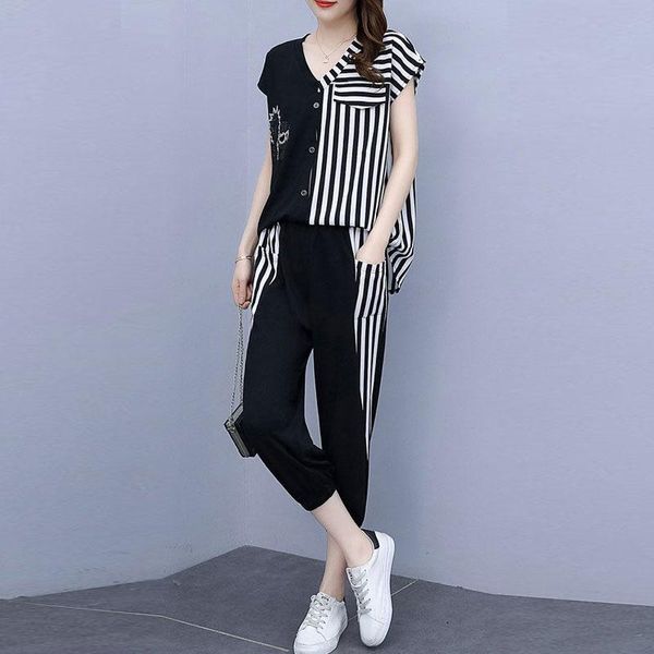 women's two piece pants women 2021 fashion stripe two-piece suits female v-neck loose pullover ladies high waist straight sets q161, White
women's two piece pants women 2021 fashion stripe two-piece suits female v-neck loose pullover ladies high waist straight sets q161, White