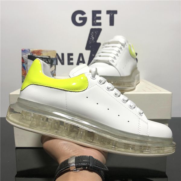 casual leather shoes fashion womens mens lace up gray black blue red velet platform oversized sole sport trainer sneakers with box
casual leather shoes fashion womens mens lace up gray black blue red velet platform oversized sole sport trainer sneakers with box