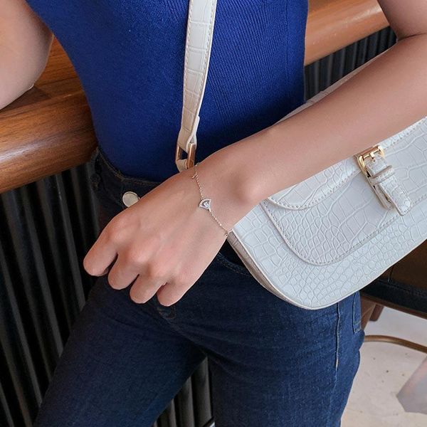 charm bracelets hollow sector rhinestone bracelet ins special-interest design exquisite high sense thin korean internet celebrity, Golden;silver
charm bracelets hollow sector rhinestone bracelet ins special-interest design exquisite high sense thin korean internet celebrity, Golden;silver