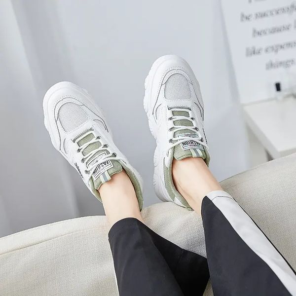 2021 designer running shoes for women triple white green pink fashion womens trainers breathable outdoor sports sneakers size 35-40 14, White;red
2021 designer running shoes for women triple white green pink fashion womens trainers breathable outdoor sports sneakers size 35-40 14, White;red