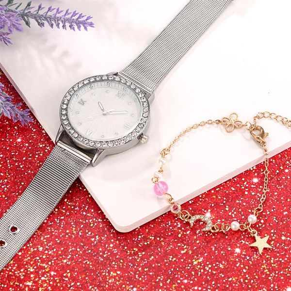 wristwatches fashion casual diamond watch gifts luxury female wrist watches women quartz bracelet box set for, Slivery;brown
wristwatches fashion casual diamond watch gifts luxury female wrist watches women quartz bracelet box set for, Slivery;brown
