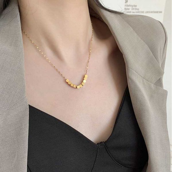 pendant necklaces small cubes necklace stainless steel jewelry for girls, Silver
pendant necklaces small cubes necklace stainless steel jewelry for girls, Silver