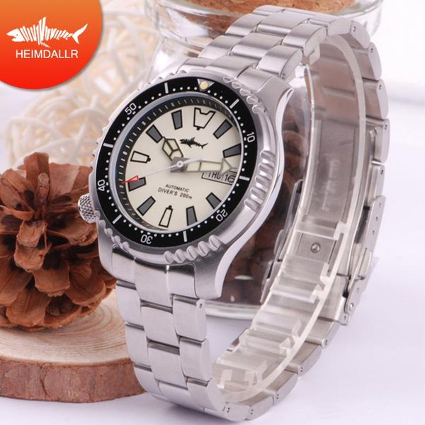 wristwatches heimdallr 316l steel sapphire glass c3 200m waterproof diver watch japan mechanical watches mens automatic, Slivery;brown
wristwatches heimdallr 316l steel sapphire glass c3 200m waterproof diver watch japan mechanical watches mens automatic, Slivery;brown