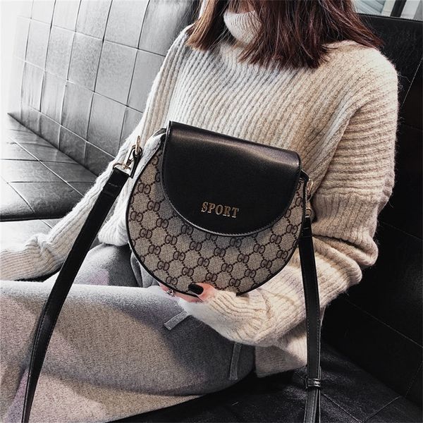 wholesale online new messenger women's hong style retro contrast single shoulder saddle bag super fire mini bag
wholesale online new messenger women's hong style retro contrast single shoulder saddle bag super fire mini bag