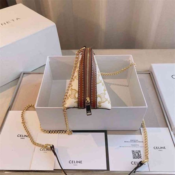 handbaglight luxury 2021 new trend fashion small cute little fresh versatile messenger literature and art shoulder baggg bag
handbaglight luxury 2021 new trend fashion small cute little fresh versatile messenger literature and art shoulder baggg bag